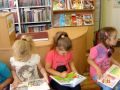 przedszkolaki w bibliotece/motylki